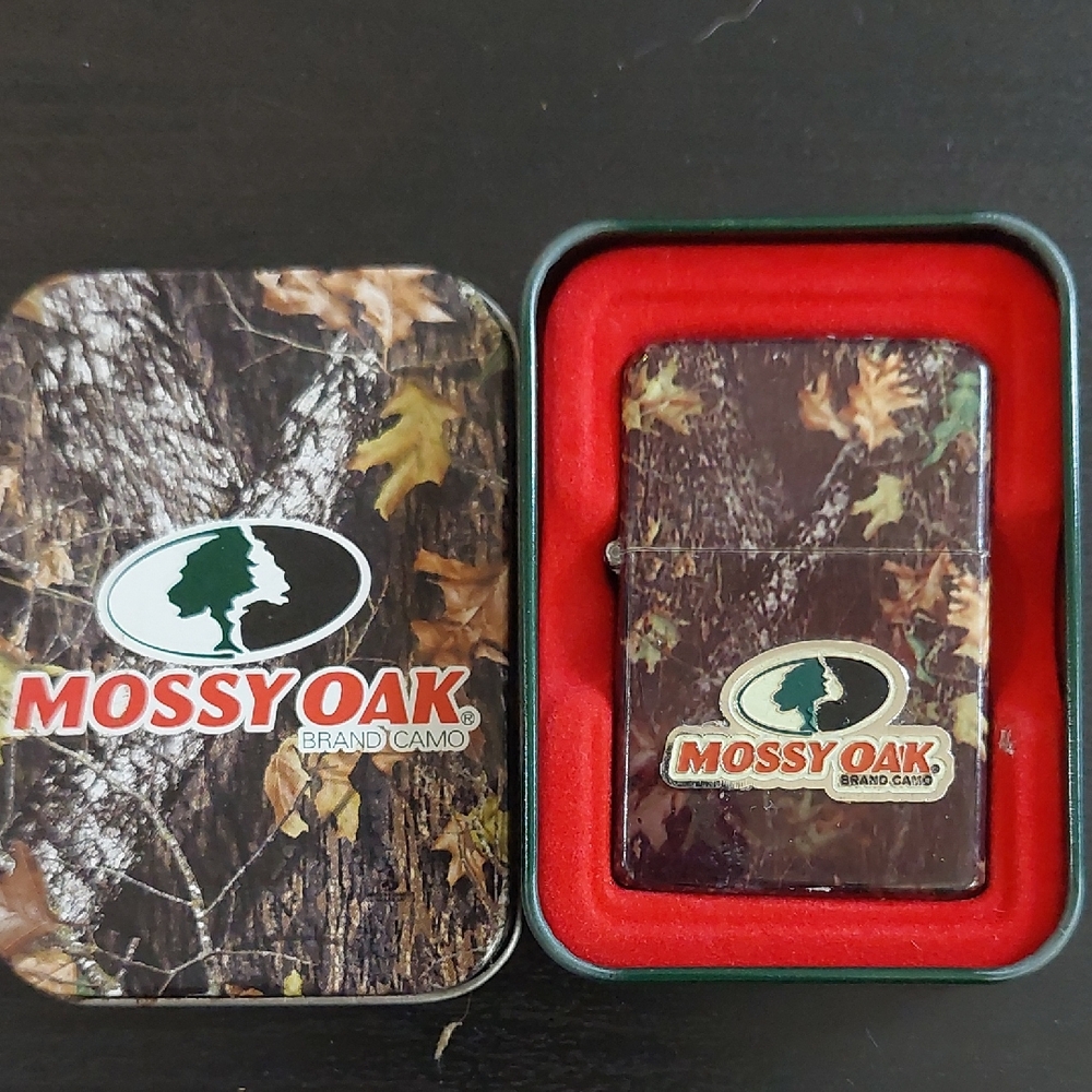 Mossy Oak Camouflage Lighter Set